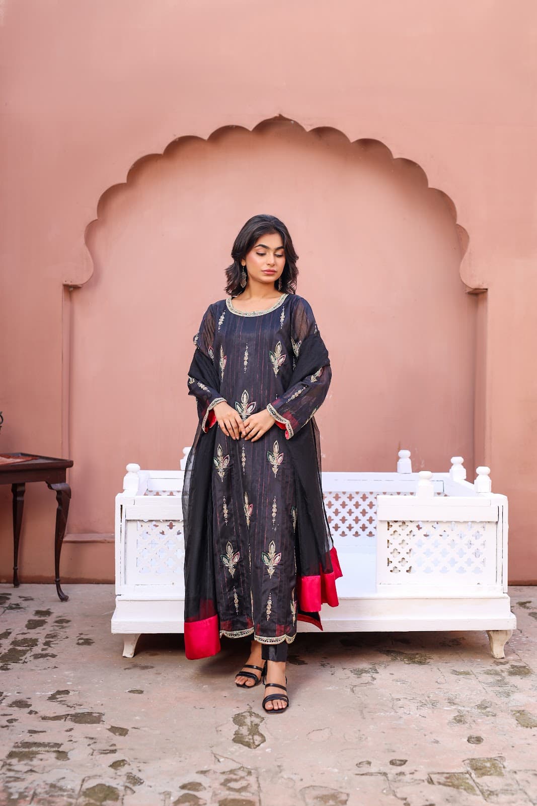Gulnar Midnight - Image 4
